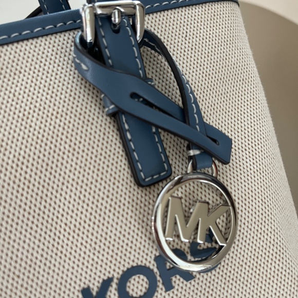 Jet Set Travel Extra-Small Canvas Top-Zip Tote Bag - Picture 10 of 12